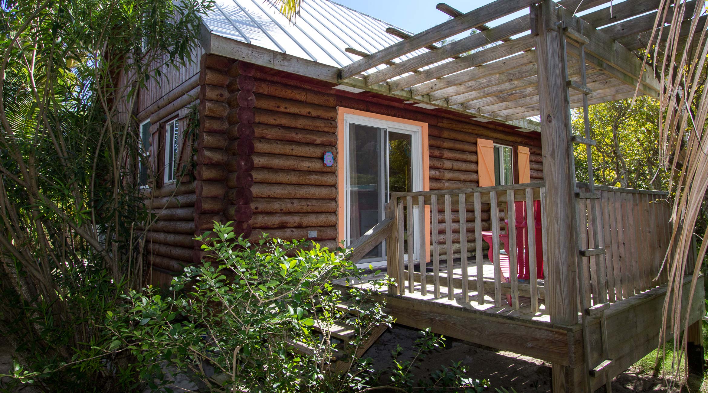 Oceanfrontier Hideaway, Log Cabins Vacation Rental on Great Guana Cay